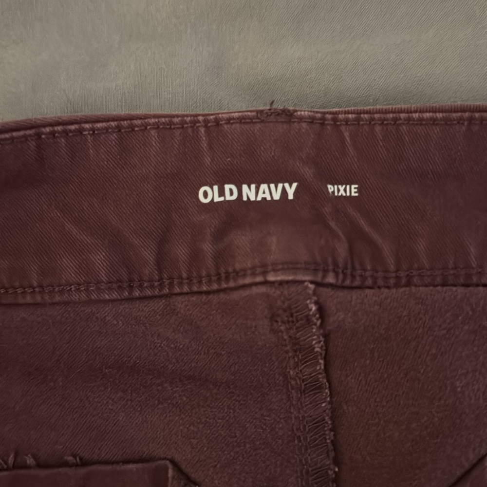 Old Navy, petite pixie pants purple excellent condition size 12 petite - Picture 3 of 3